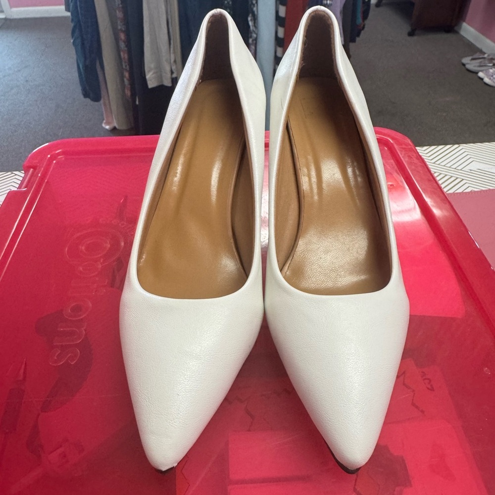 Elegant White Women's Pumps